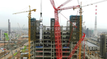 連軸轉忙不停 SCC20000A履帶吊接連完成三臺氣化裝置大型設備吊裝